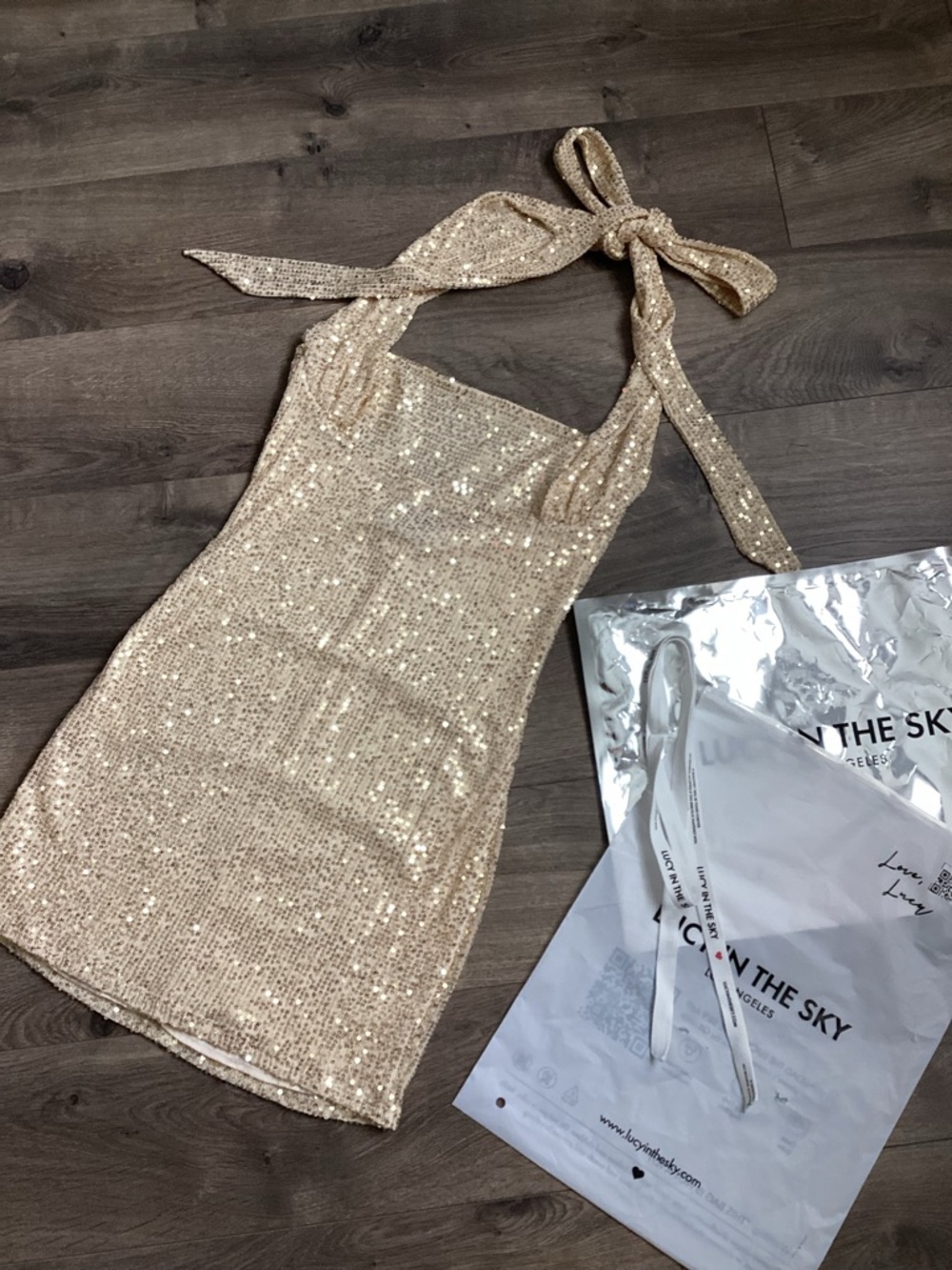 Lucy in the Sky Sequined Halter Mini Dress in Gold size medium. NWOT